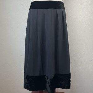 Emma James Black Midi Skirt Size 8 EUC